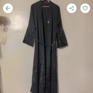 Ezhar robe and avanos prayer mat cap and beads